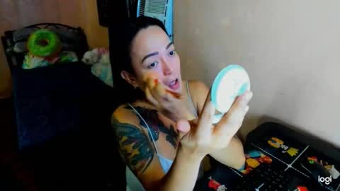 Snapshot of massivecockcum chatting on 10.12.25 kimmy online show from 10.12.25