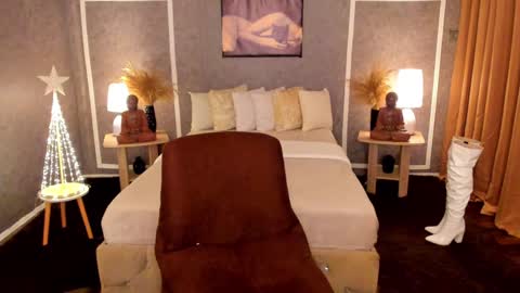 Goddess Mharian online show from 12.29.24