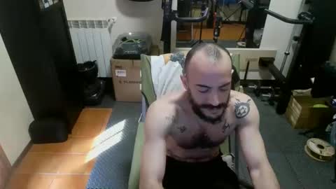 Snapshot of massivemax89 chatting on 03.23.26 massivemax89 online show from 03.23.26
