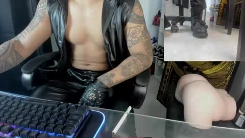 Snapshot of mastercash_alpha chatting on 10.30.25 mastercash_alpha online show from 10.30.25