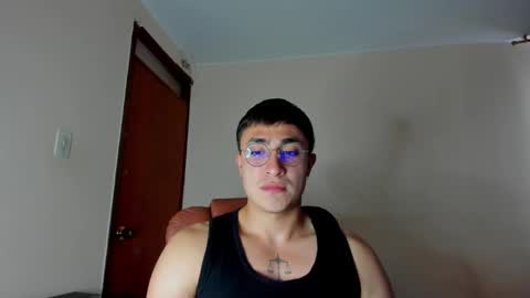 Snapshot of masterfiterotic chatting on 02.04.25 masterfiterotic online show from 02.04.25