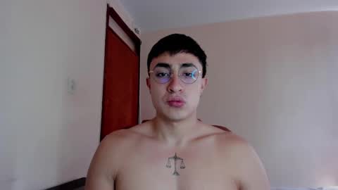 Snapshot of masterfiterotic chatting on 03.09.25 masterfiterotic online show from 03.09.25