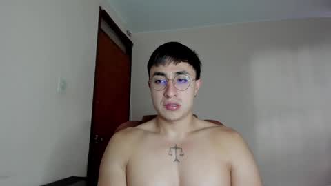 Snapshot of masterfiterotic chatting on 03.11.25 masterfiterotic online show from 03.11.25