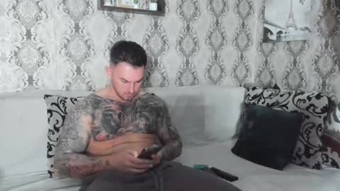 Snapshot of mastermusclejon chatting on 12.16.24 Jon online show from 12.16.24