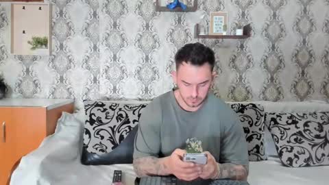 Snapshot of mastermusclejon chatting on 02.05.25 Jon online show from 02.05.25