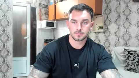 Snapshot of mastermusclejon chatting on 09.10.25 Jon online show from 09.10.25