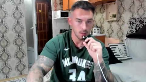 Snapshot of mastermusclejon chatting on 09.22.25 Jon online show from 09.22.25