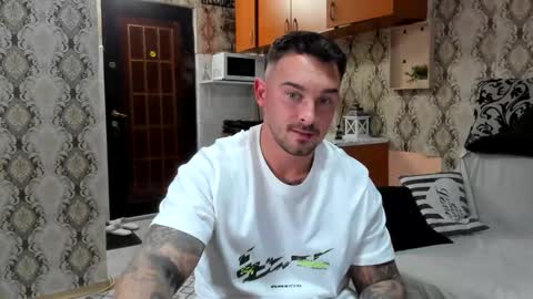 Snapshot of mastermusclejon chatting on 09.26.25 Jon online show from 09.26.25