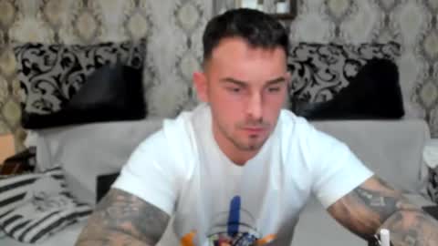 Snapshot of mastermusclejon chatting on 11.14.25 Jon online show from 11.14.25