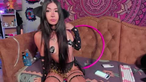   online show from 04.05.26