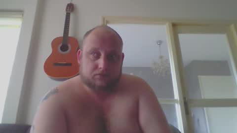 Snapshot of mastrubeertje1988 chatting on 10.01.25 mastrubeertje1988 online show from 10.01.25
