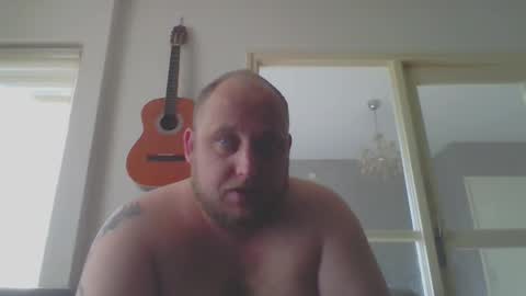 Snapshot of mastrubeertje1988 chatting on 10.02.25 mastrubeertje1988 online show from 10.02.25