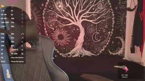 Snapshot of mateo60_ chatting on 10.20.25 Mateo online show from 10.20.25