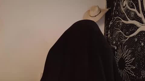 Snapshot of mateo60_ chatting on 11.29.25 Mateo online show from 11.29.25