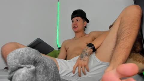 mateo_escobar online show from 12.04.25