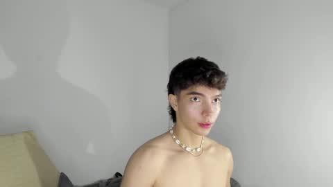 Mateo Santiago online show from 12.24.24