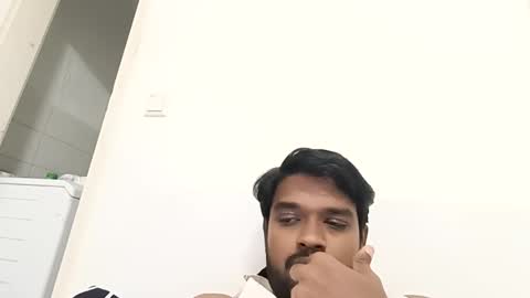 Snapshot of mathewanu chatting on 11.21.25 mathewanu online show from 11.21.25