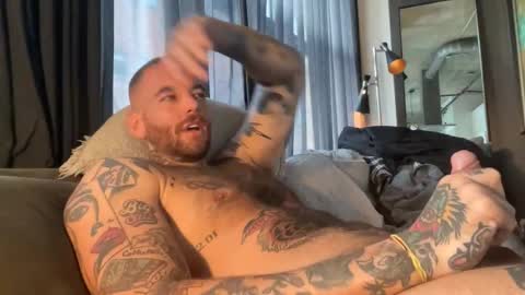 Mat Loyal online show from 10.29.25