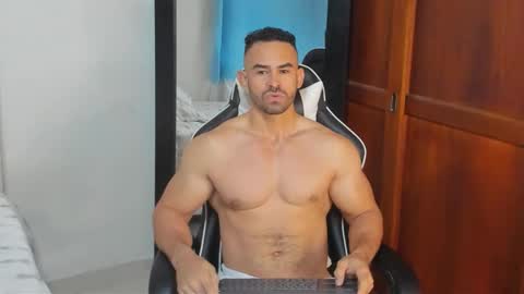 Snapshot of mathews_smith chatting on 02.02.26 mathews_smith online show from 02.02.26