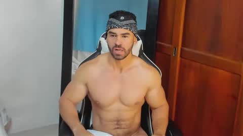 Snapshot of mathews_smith chatting on 02.15.26 mathews_smith online show from 02.15.26