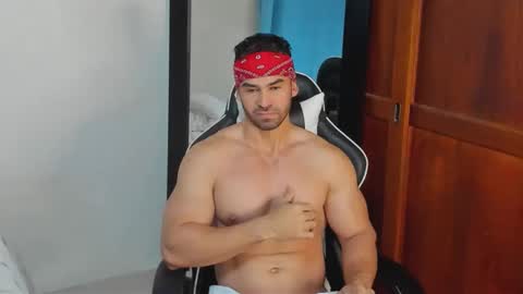 Snapshot of mathews_smith chatting on 02.23.26 mathews_smith online show from 02.23.26