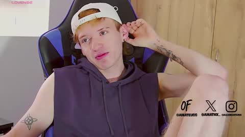 Snapshot of mathwx_ chatting on 11.27.25 Alejandro Alex online show from 11.27.25