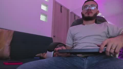 Snapshot of matia_zelvya chatting on 06.18.26 matia zelvya online show from 06.18.26
