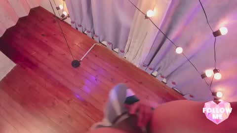 Snapshot of matias_skinny chatting on 11.13.25 Mati online show from 11.13.25