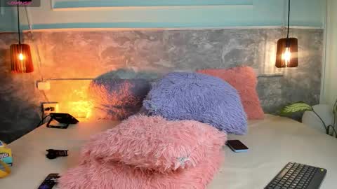 Snapshot of matias_skinny chatting on 11.15.25 Mati online show from 11.15.25