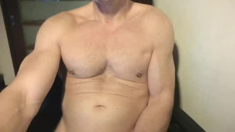 Snapshot of matiasmartin2030 chatting on 07.22.26 MatiasMatureMuscle online show from 07.22.26