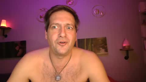 Snapshot of matrike1 chatting on 01.28.25 matrike1 online show from 01.28.25