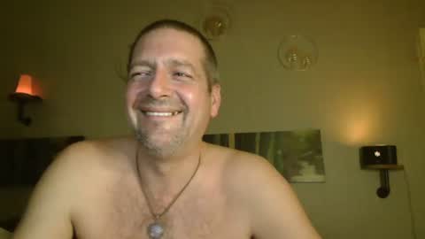 Snapshot of matrike1 chatting on 02.12.25 matrike1 online show from 02.12.25
