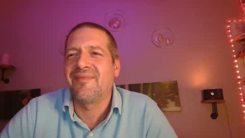 Snapshot of matrike1 chatting on 02.14.25 matrike1 online show from 02.14.25