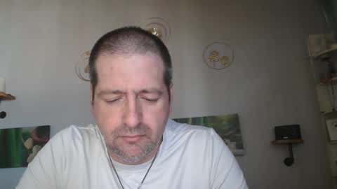 Snapshot of matrike1 chatting on 02.21.25 matrike1 online show from 02.21.25