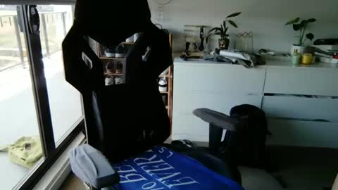 Snapshot of matt89aus chatting on 12.27.24 MRD online show from 12.27.24