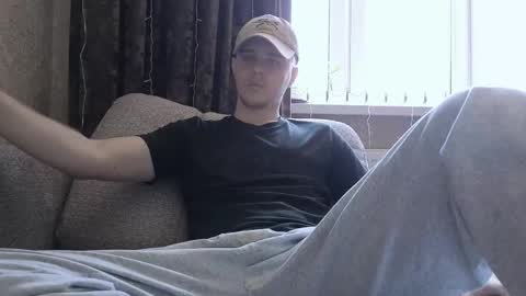 Snapshot of matt_aniston chatting on 03.11.25 Matt online show from 03.11.25