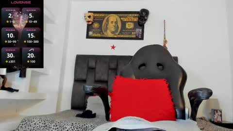 matt rodriguez92 online show from 10.19.25