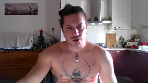 Snapshot of matteushh87 chatting on 01.07.25 matteushh87 online show from 01.07.25