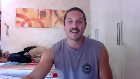 Snapshot of matteushh87 chatting on 10.10.25 matteushh87 online show from 10.10.25