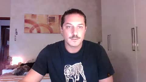 Snapshot of matteushh87 chatting on 10.21.25 matteushh87 online show from 10.21.25