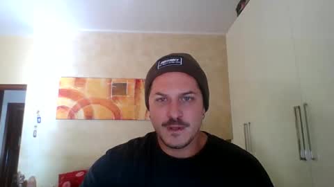 Snapshot of matteushh87 chatting on 10.29.25 matteushh87 online show from 10.29.25