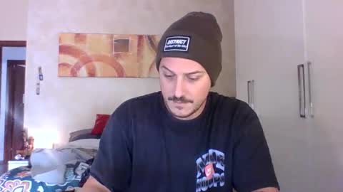 Snapshot of matteushh87 chatting on 11.07.25 matteushh87 online show from 11.07.25