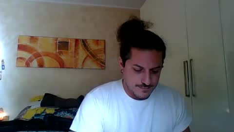 Snapshot of matteushh87 chatting on 11.15.25 matteushh87 online show from 11.15.25