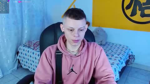 Snapshot of matthewboy_ chatting on 12.28.24 MatthewBoy online show from 12.28.24