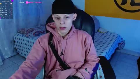 Snapshot of matthewboy_ chatting on 12.29.24 MatthewBoy online show from 12.29.24