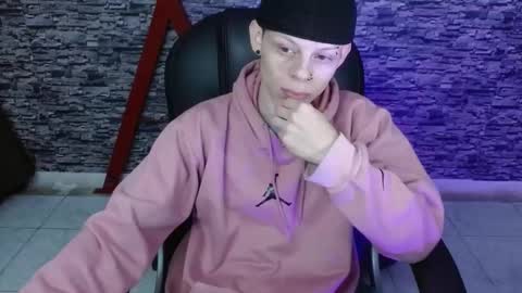 Snapshot of matthewboy_ chatting on 03.09.25 MatthewBoy online show from 03.09.25