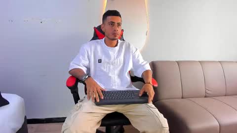 Matthew online show from 12.17.25