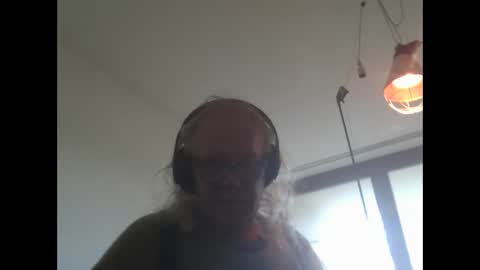 Matthias online show from 10.04.25
