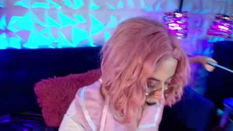 Snapshot of matti_sofia chatting on 09.13.25 TATIANA AND ROUS online show from 09.13.25