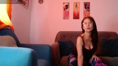   online show from 05.10.26
